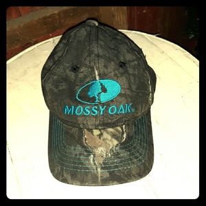 Ladies Mossy Oak Cap